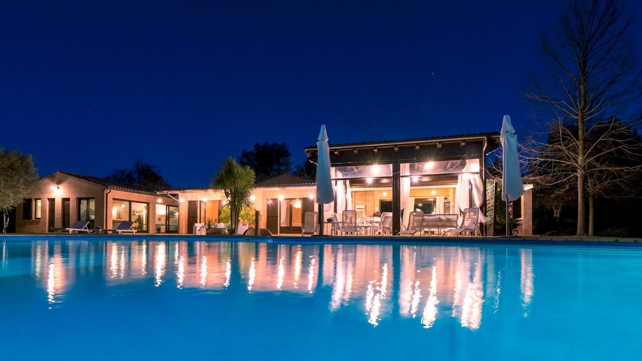VILLA ISOTTA 8&4, Emma Villas view 5