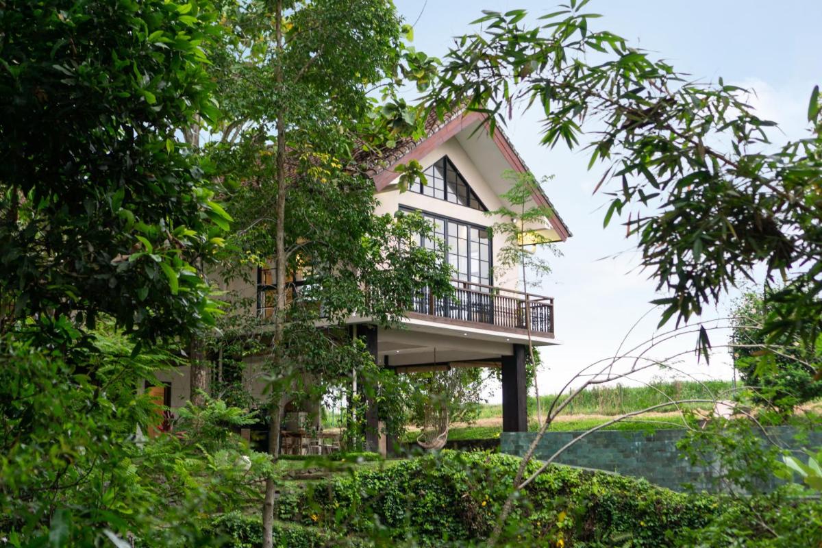 Heavenly 3-bedroom family villa in tranquil area of Ubud view 3