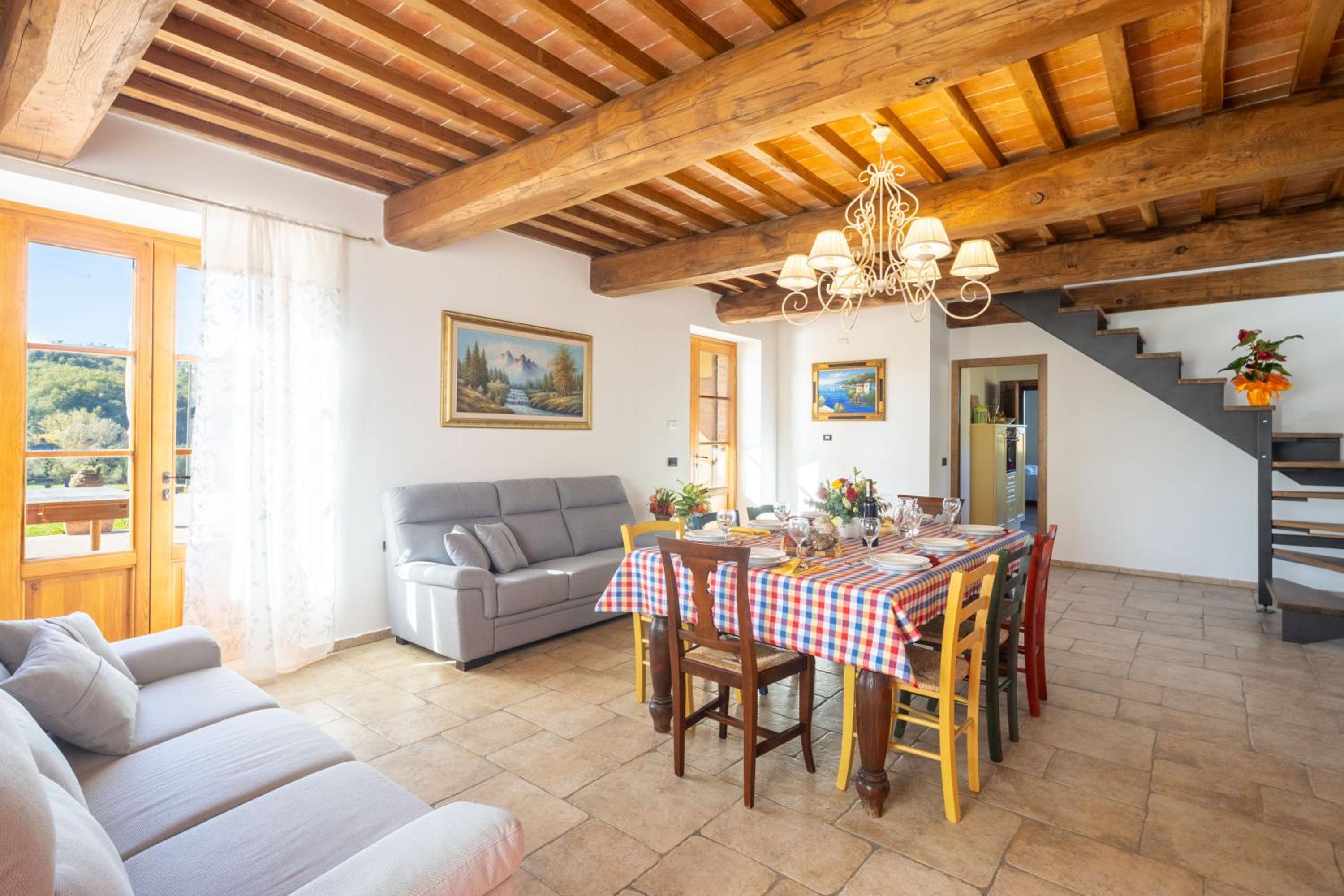 Casale Pavone by VacaVilla view 3