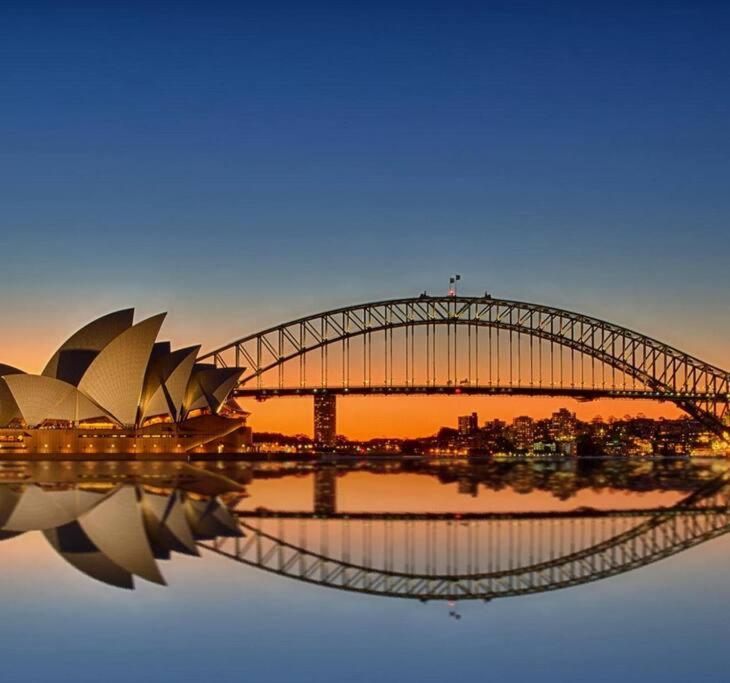 BEST Location! Darlinghurst Studio - balcony - AC