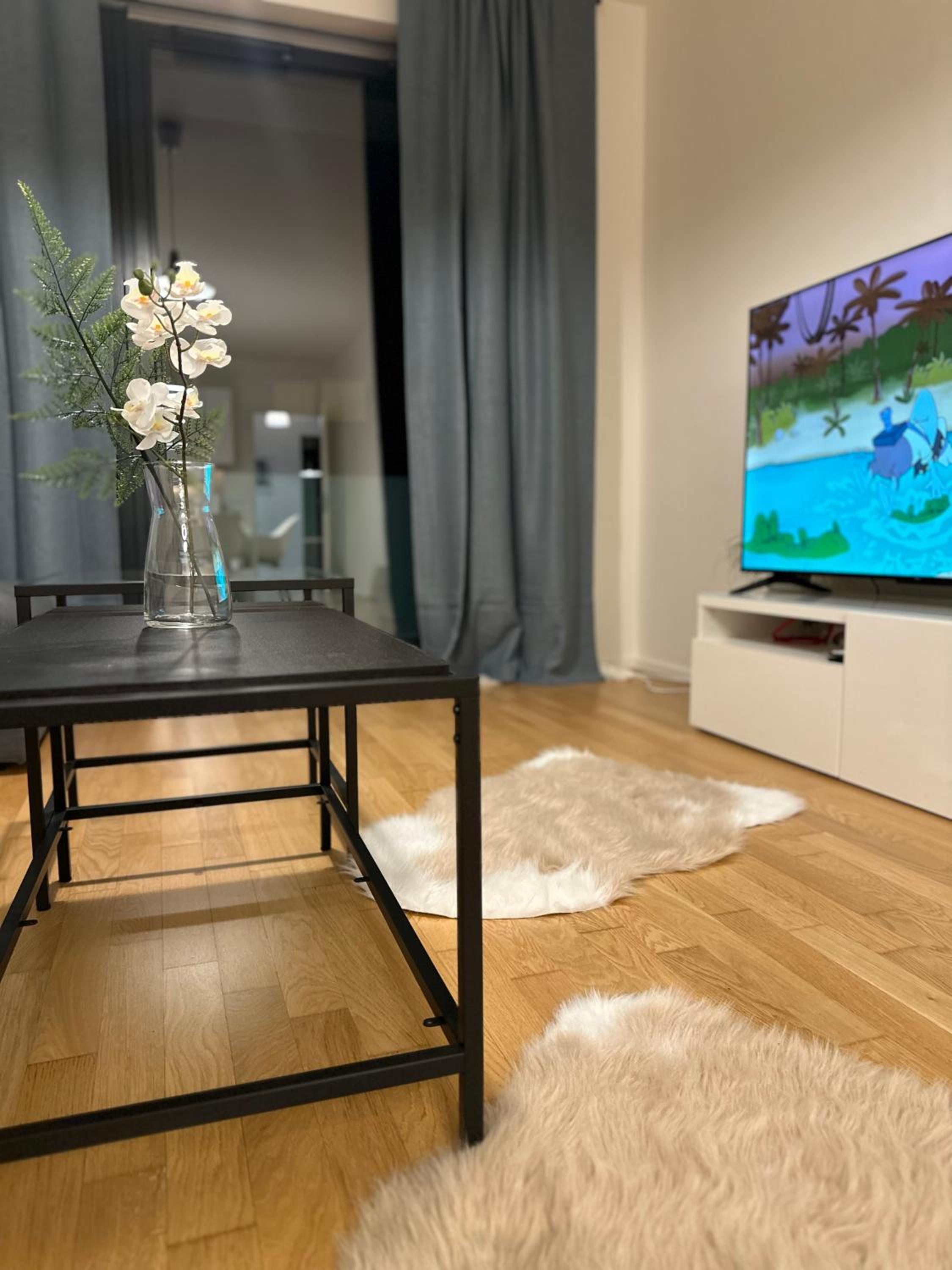 Apartment 4 Room, 2 Bath, Parking