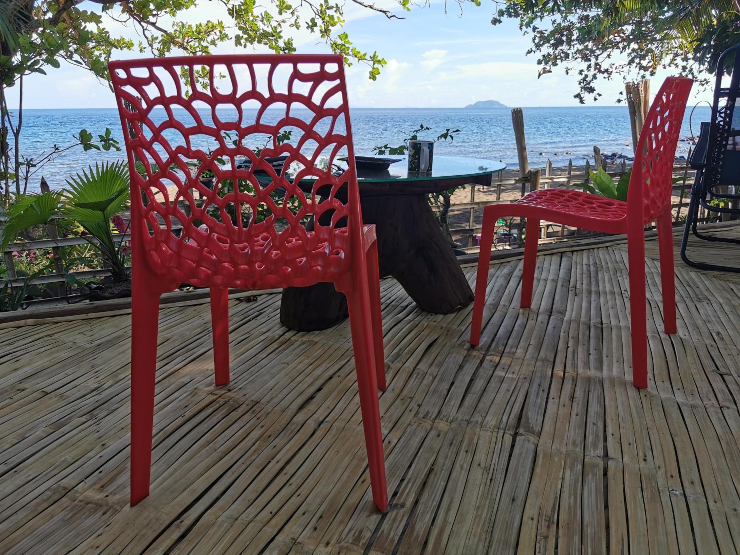 Beachfront Glamping Dome Dauin Bamboo Style