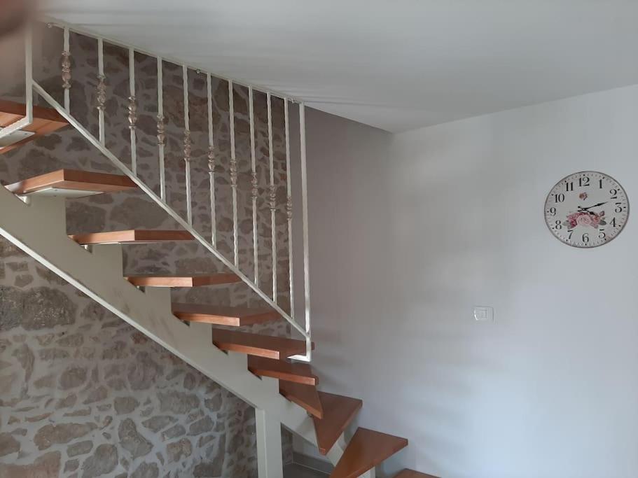 Villa Laura - Home Away From Home view 5
