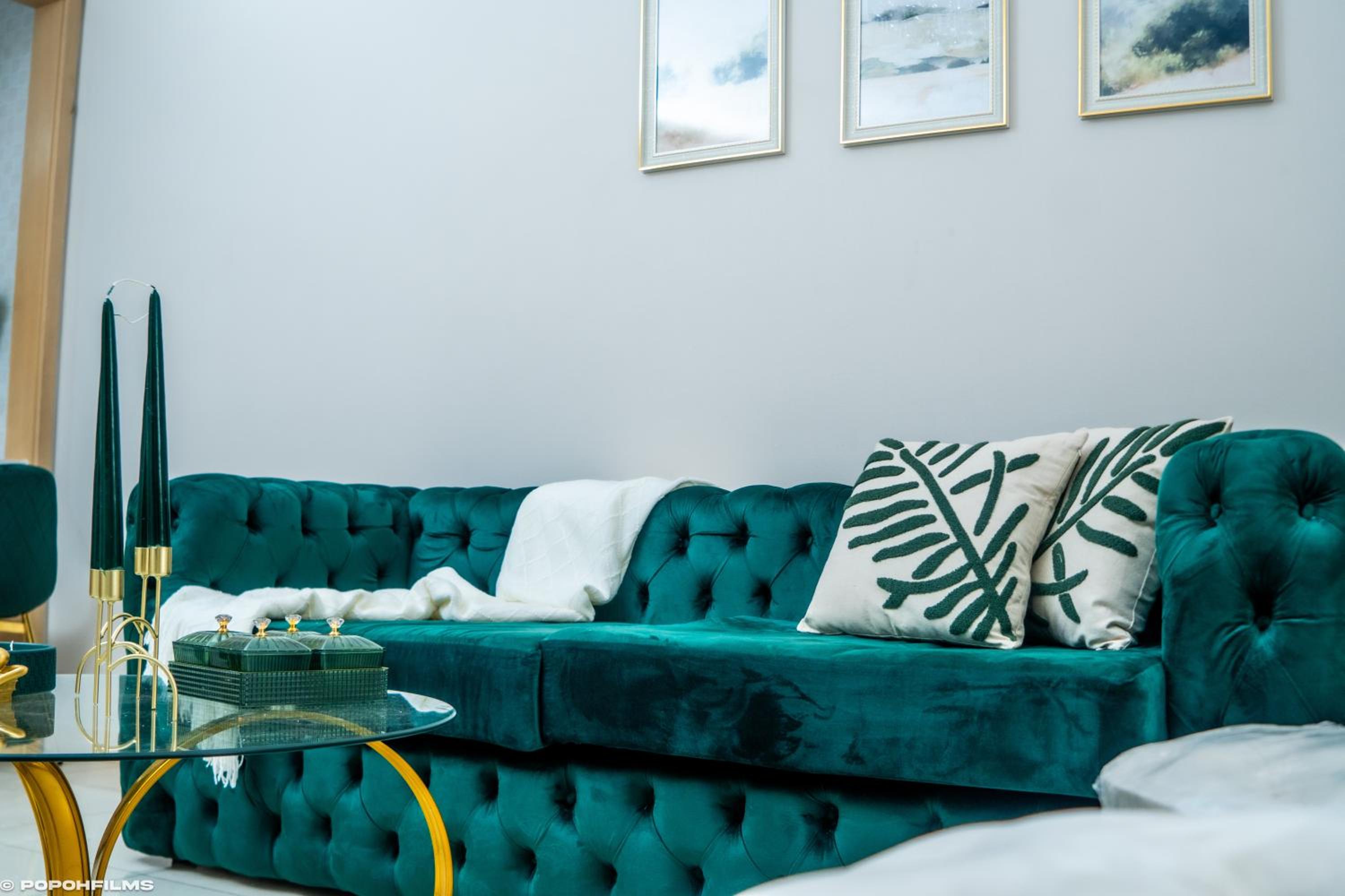 Emerald Gem-Luxury Apartment view 5
