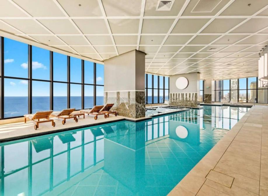 Surfers Paradise New Beachfront Apartments