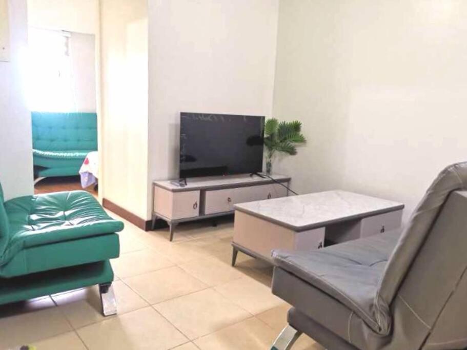 Verdon Parc 2Br Comfy Resort facing Samal island! view 2