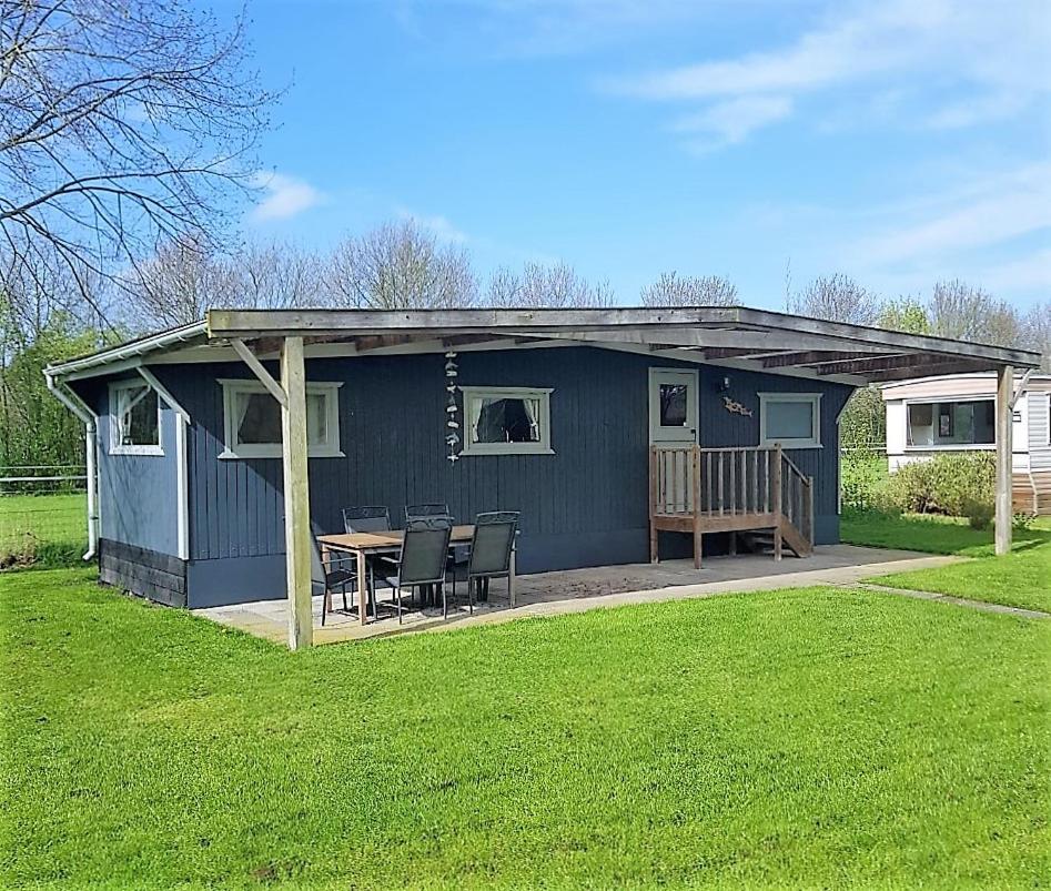 Chalet op mini-camping de Peelweide view 3