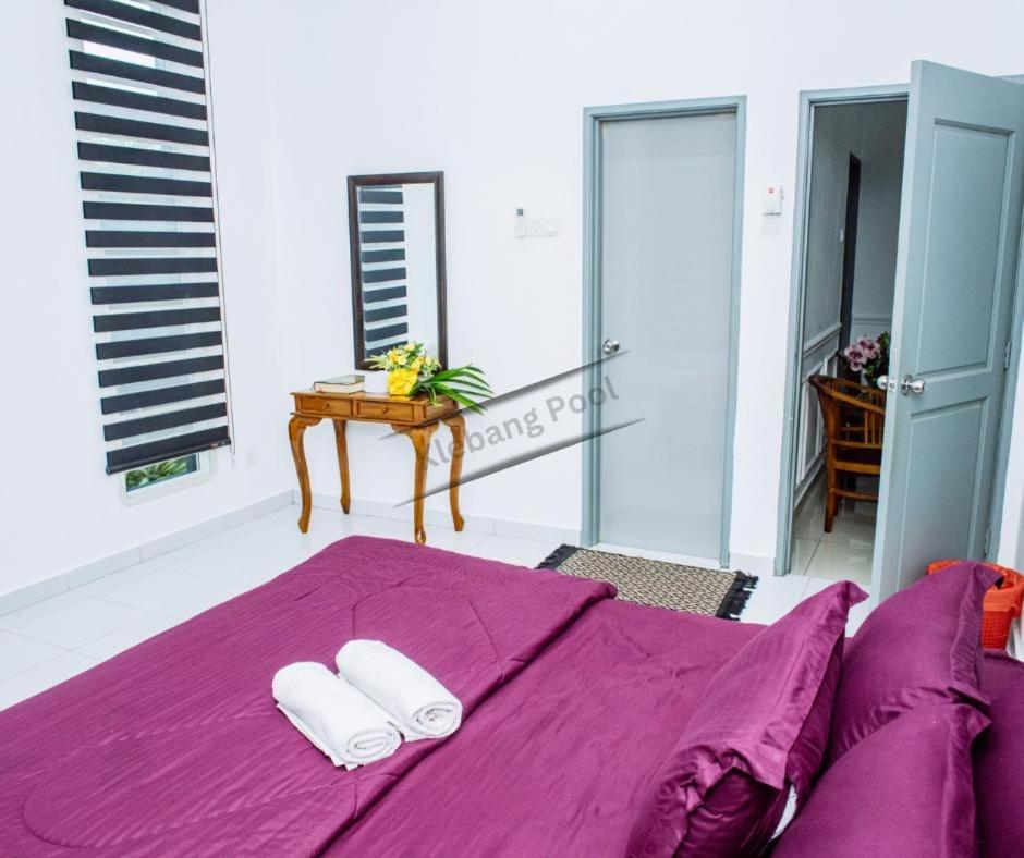 Homestay Klebang Pool view 4
