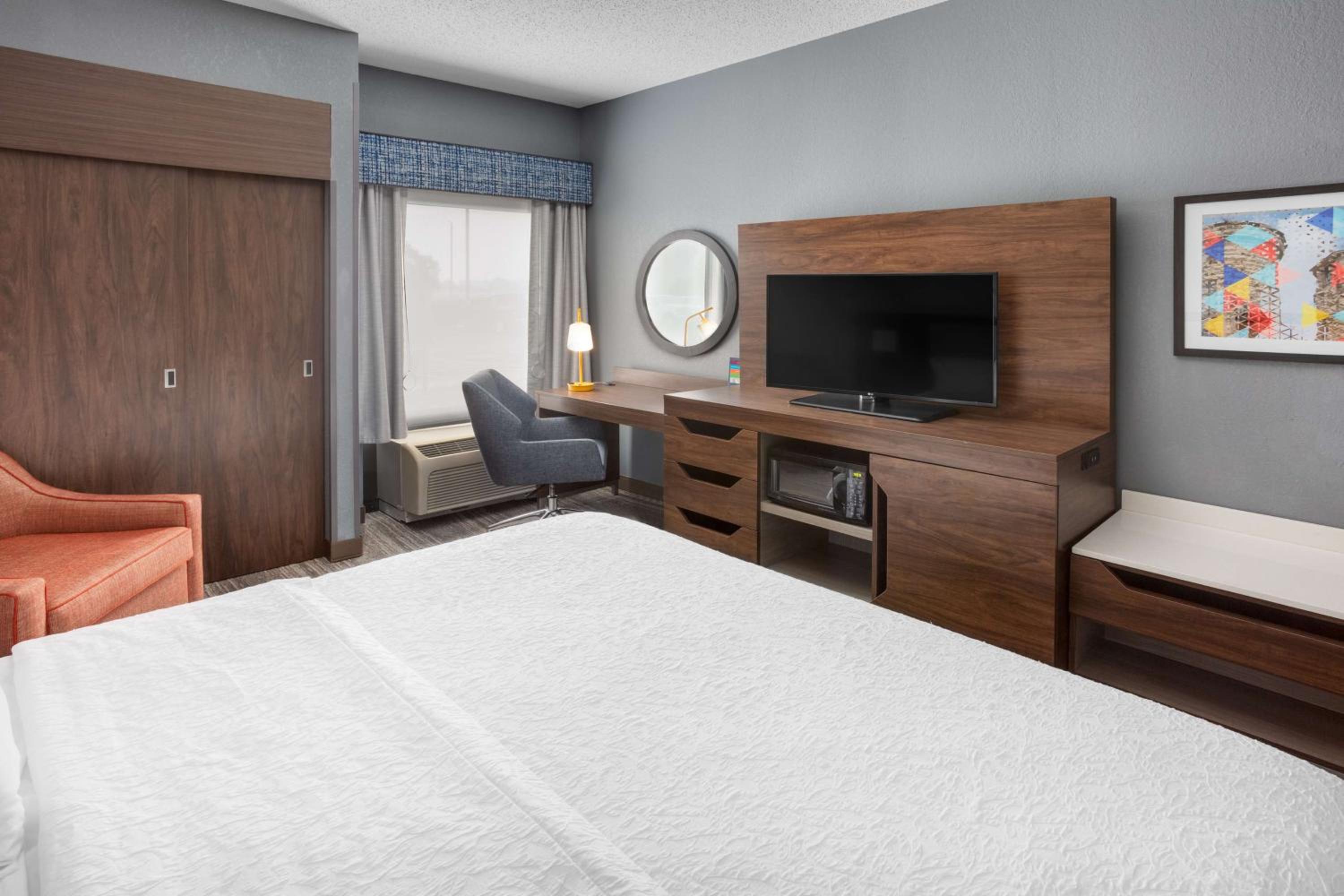 Joliet Vacations - Hampton Inn Joliet-Plainfield I-55 - Property Image 18