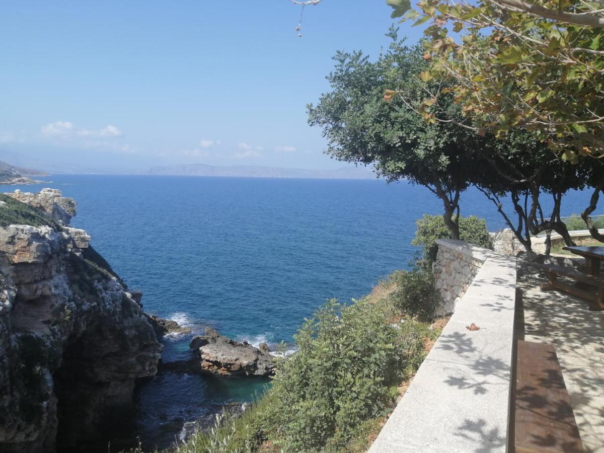 villa ariadni