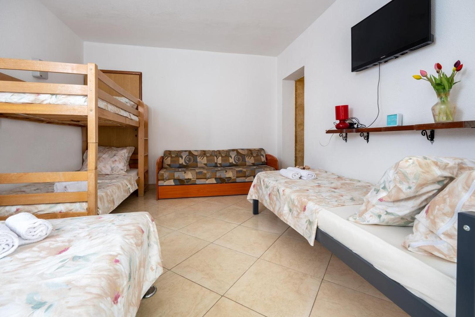Apartments Vrabac