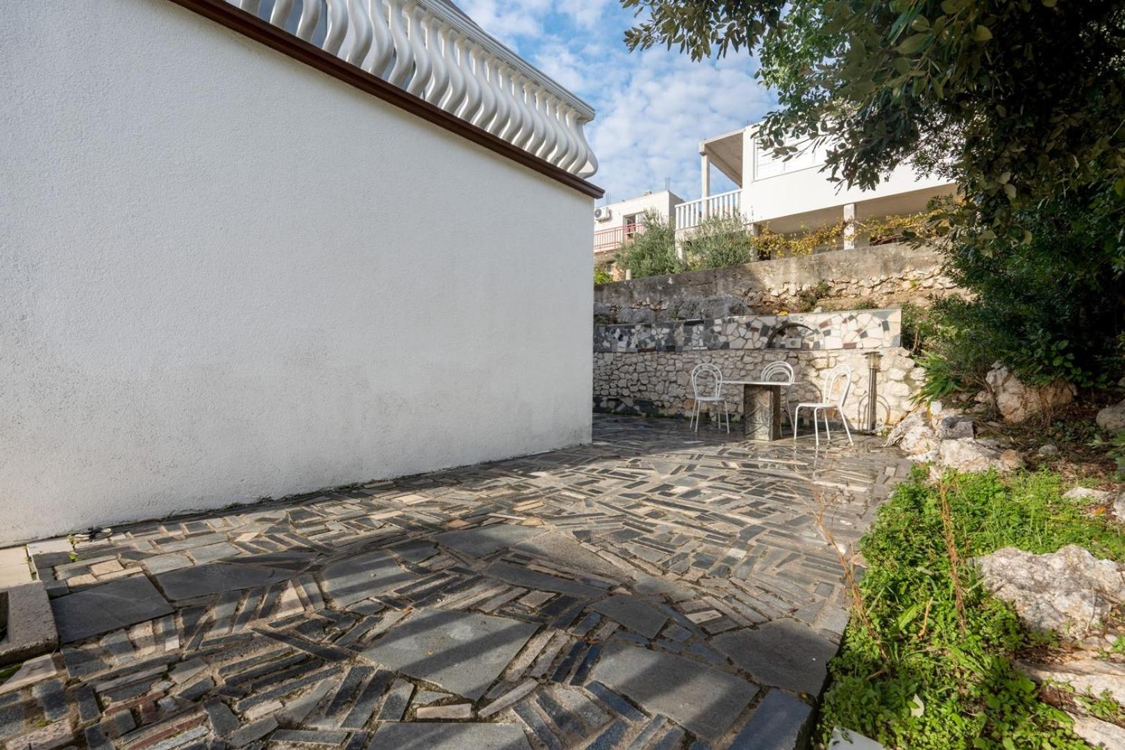 Apartments Vrabac