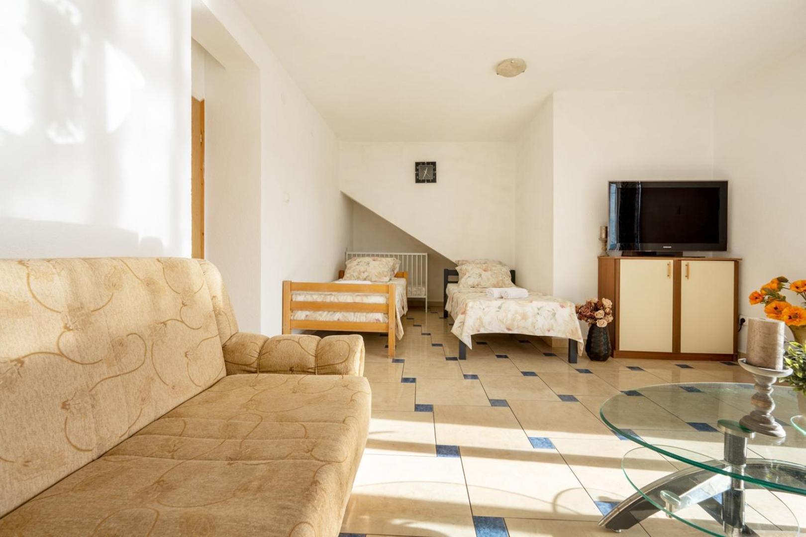 Apartments Vrabac