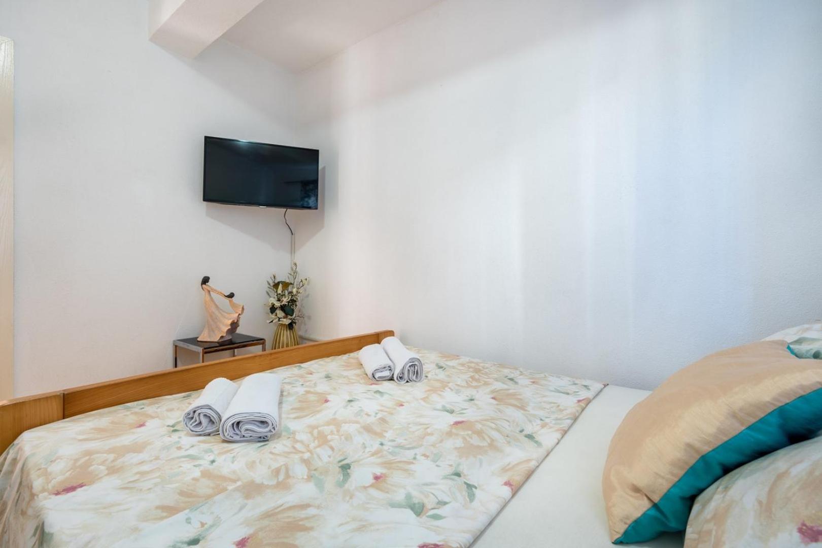 Apartments Vrabac