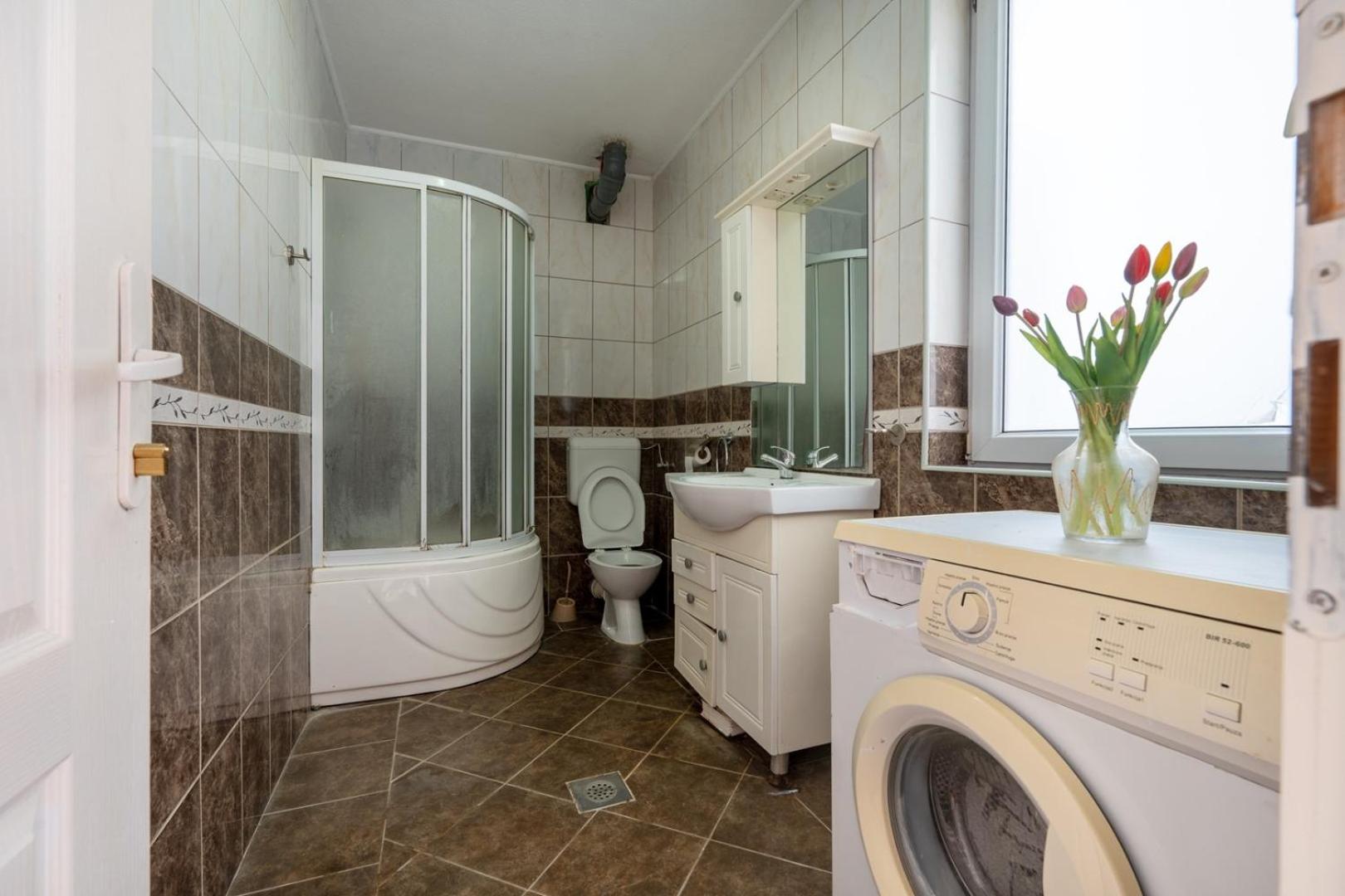 Apartments Vrabac