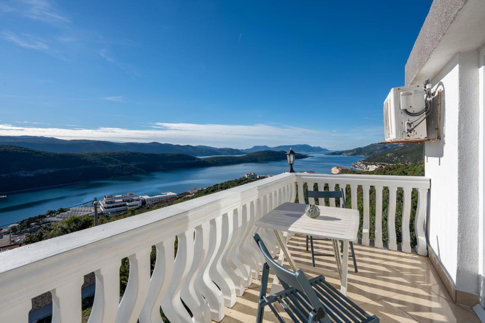 Apartments Vrabac