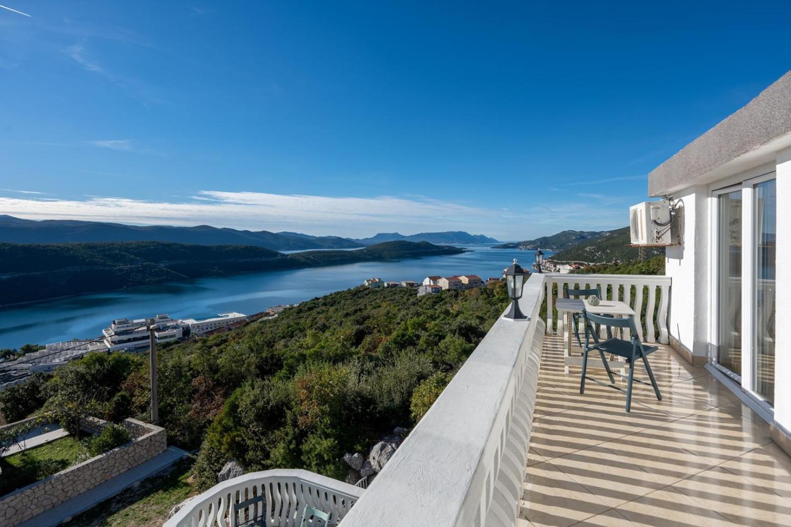 Apartments Vrabac