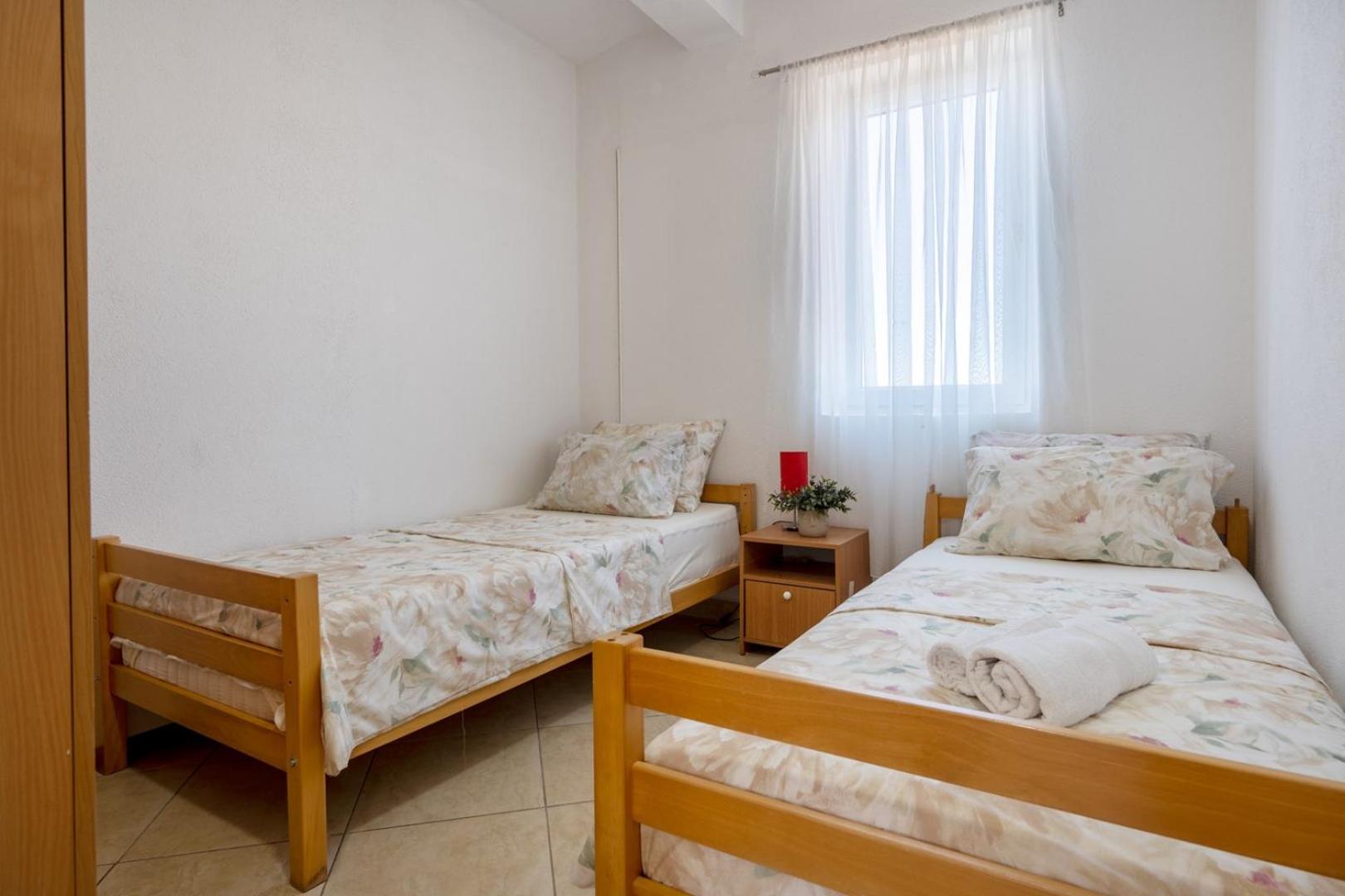 Apartments Vrabac
