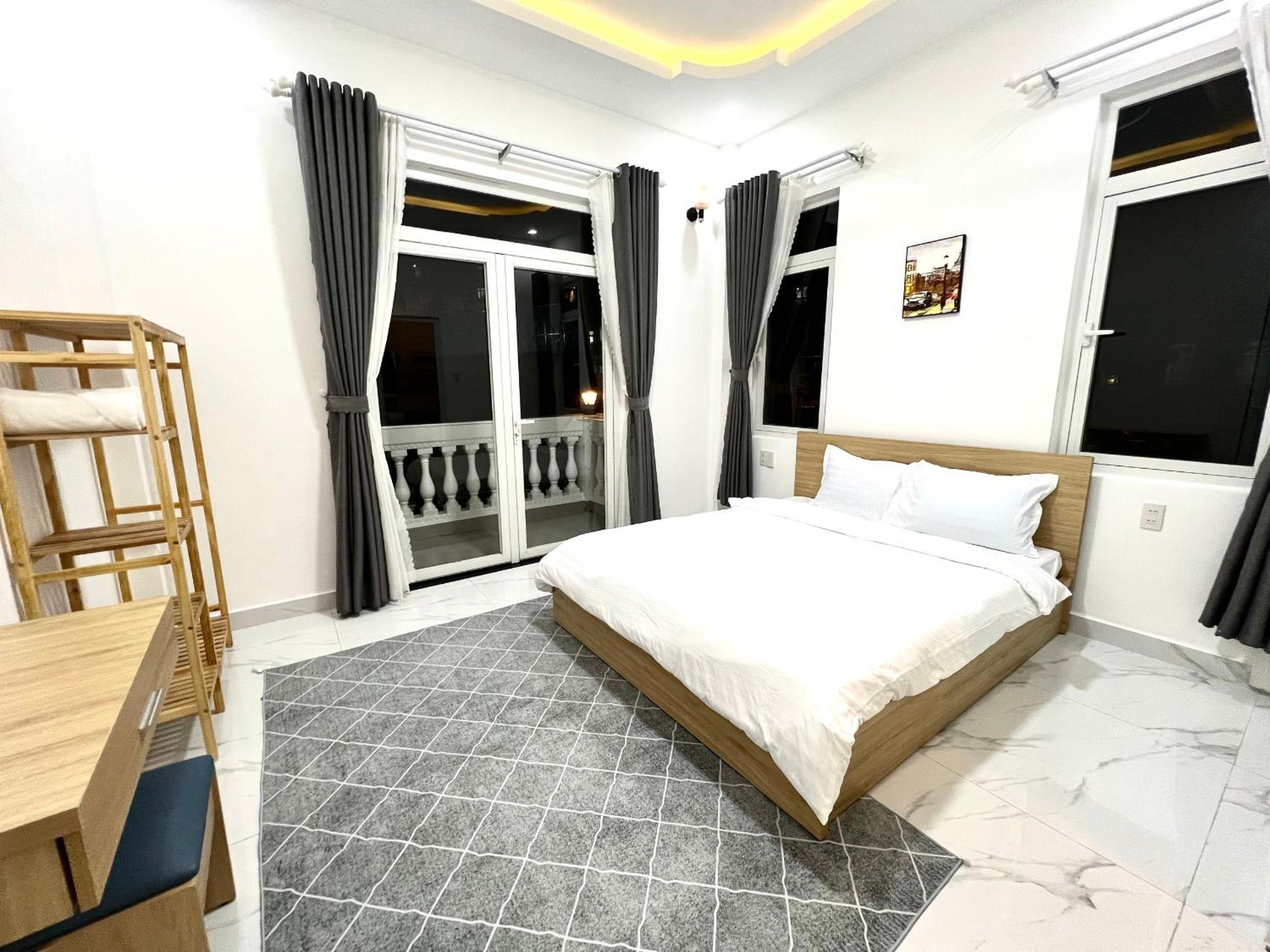 CT Villa view 4