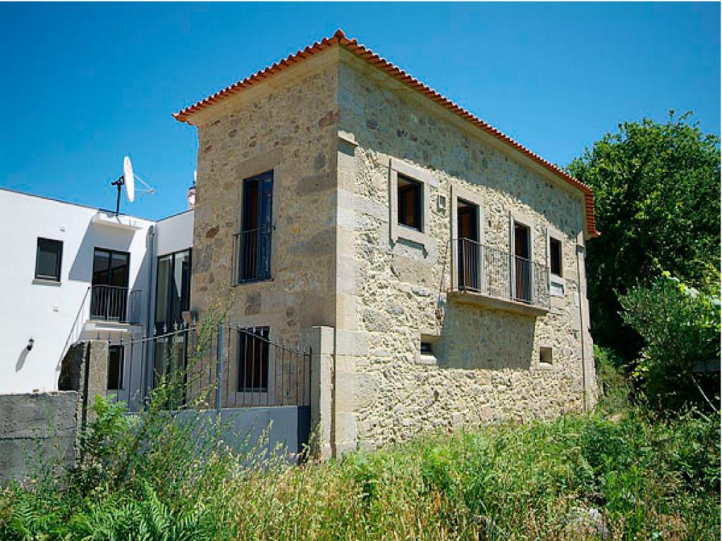 Beautifully Restored Ponte De Lima Farm House 6 Bedrooms Quinta Fornelos view 5