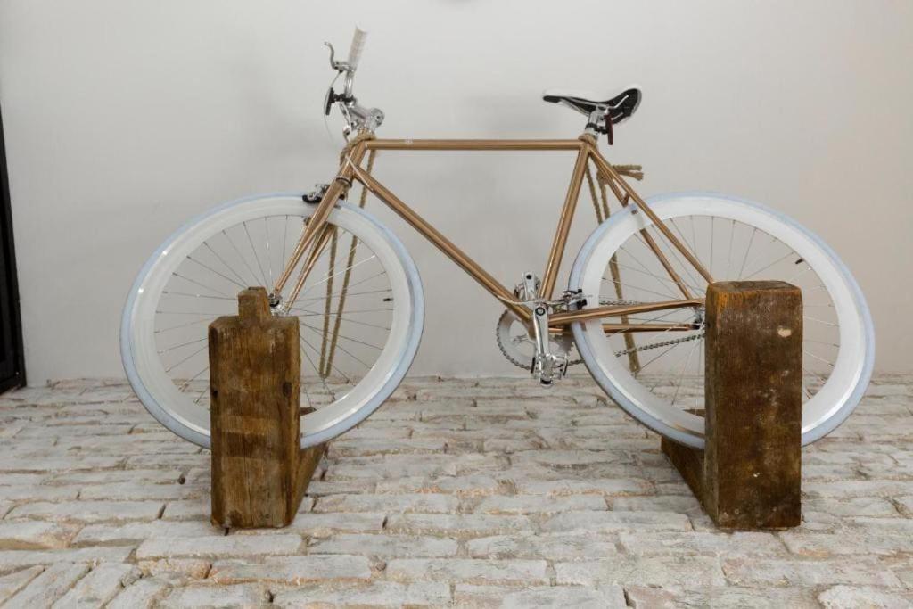 Vintage Vibe: Your Central City Escape