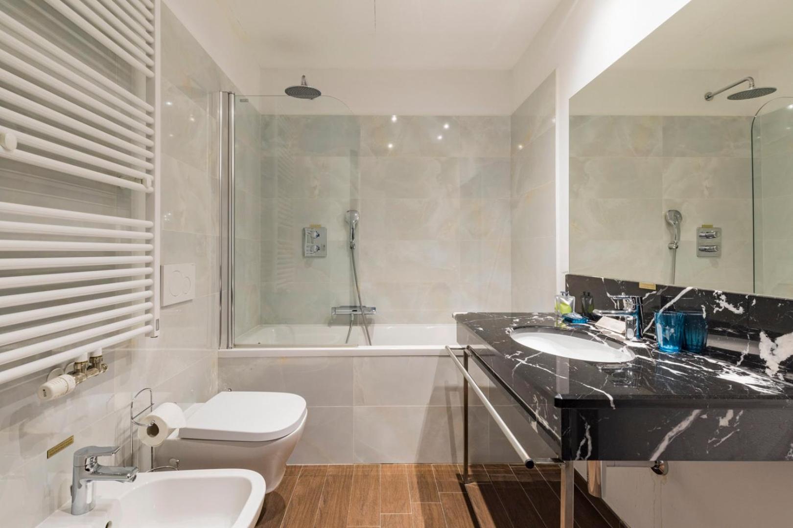 120 m2 Tomas Garrigue Masaryk 3BDR Apartment