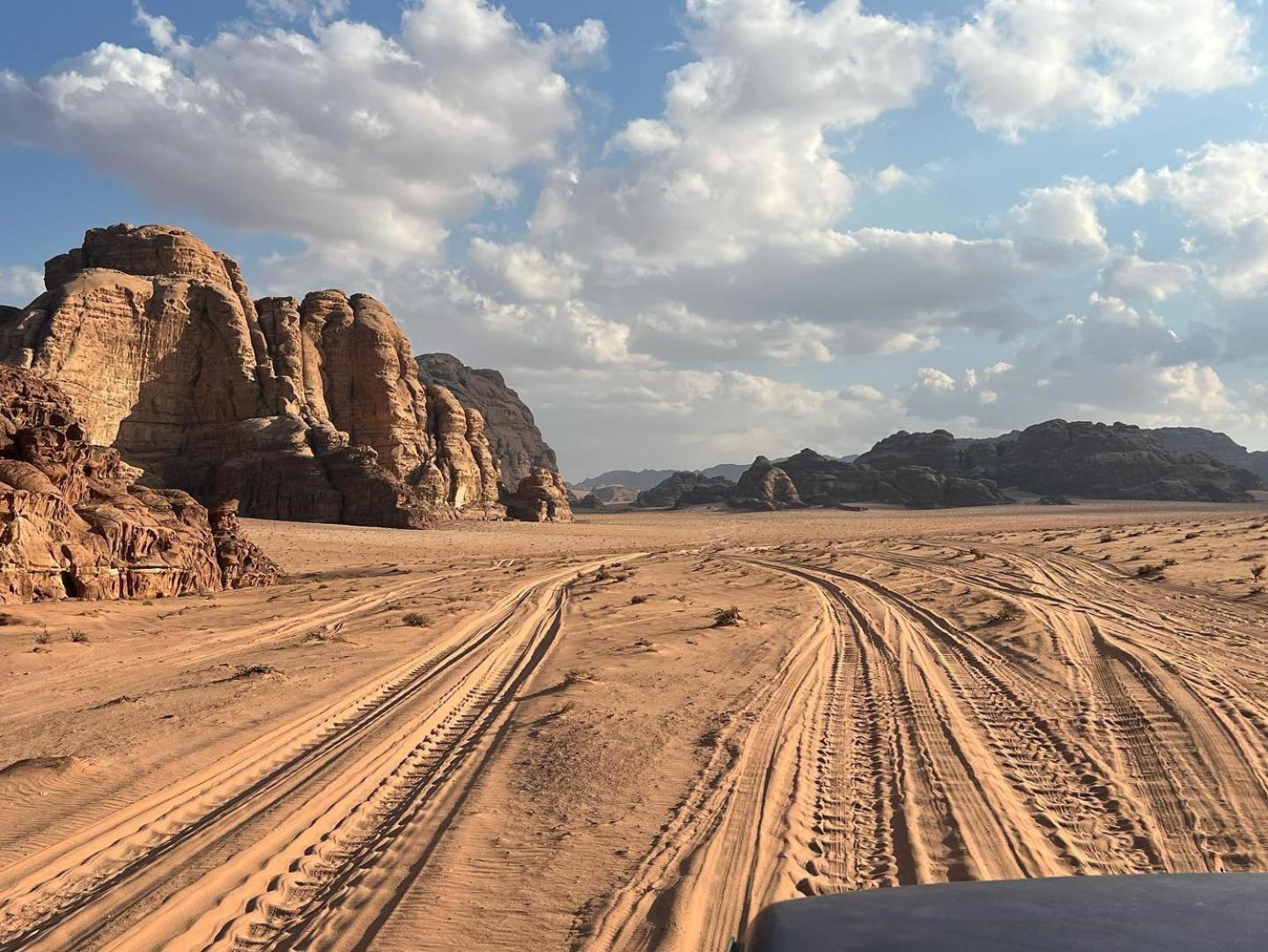 Wadi Rum Crescent