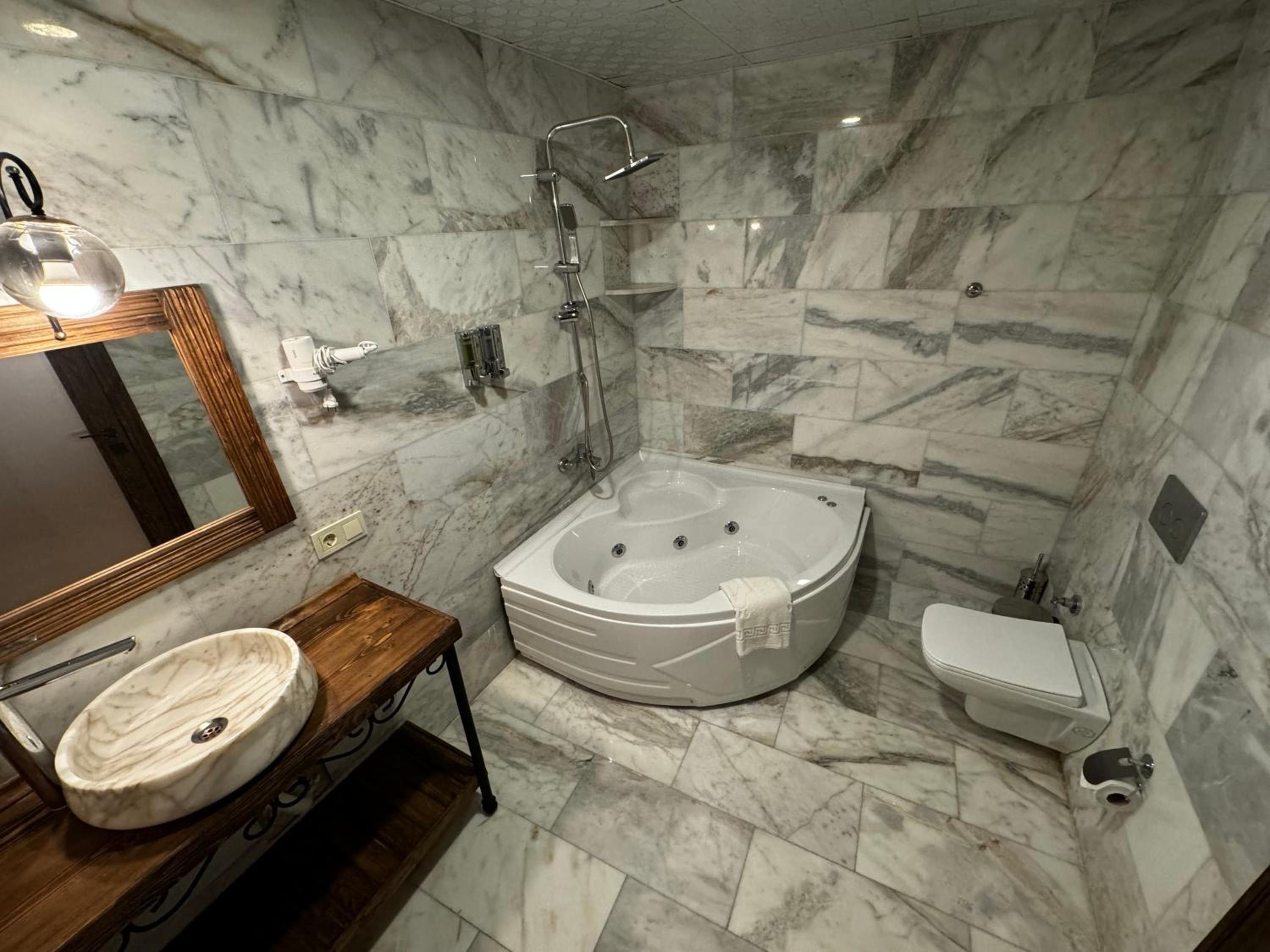 Rustic Caves - Image 63