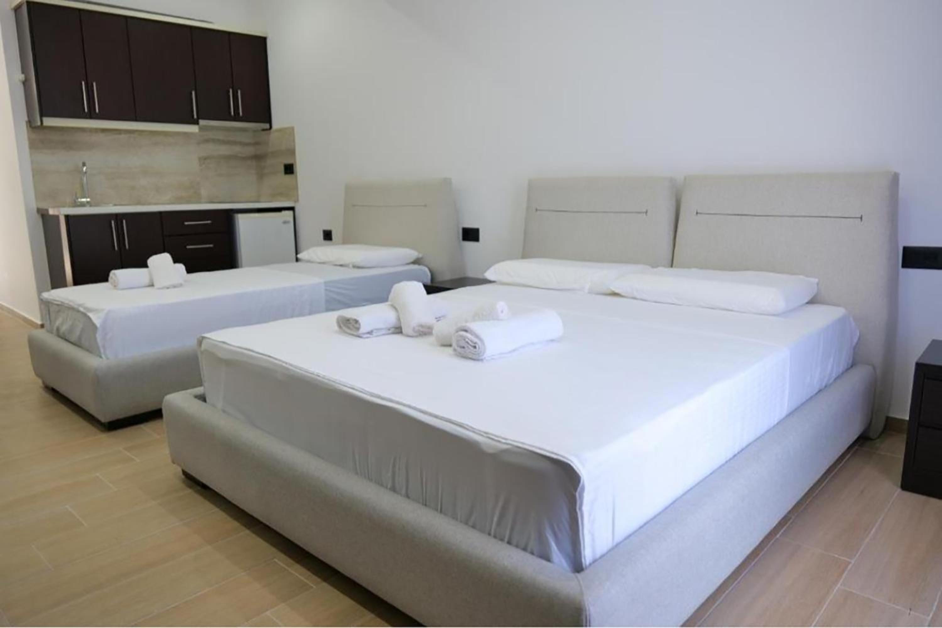 Lux Apartments