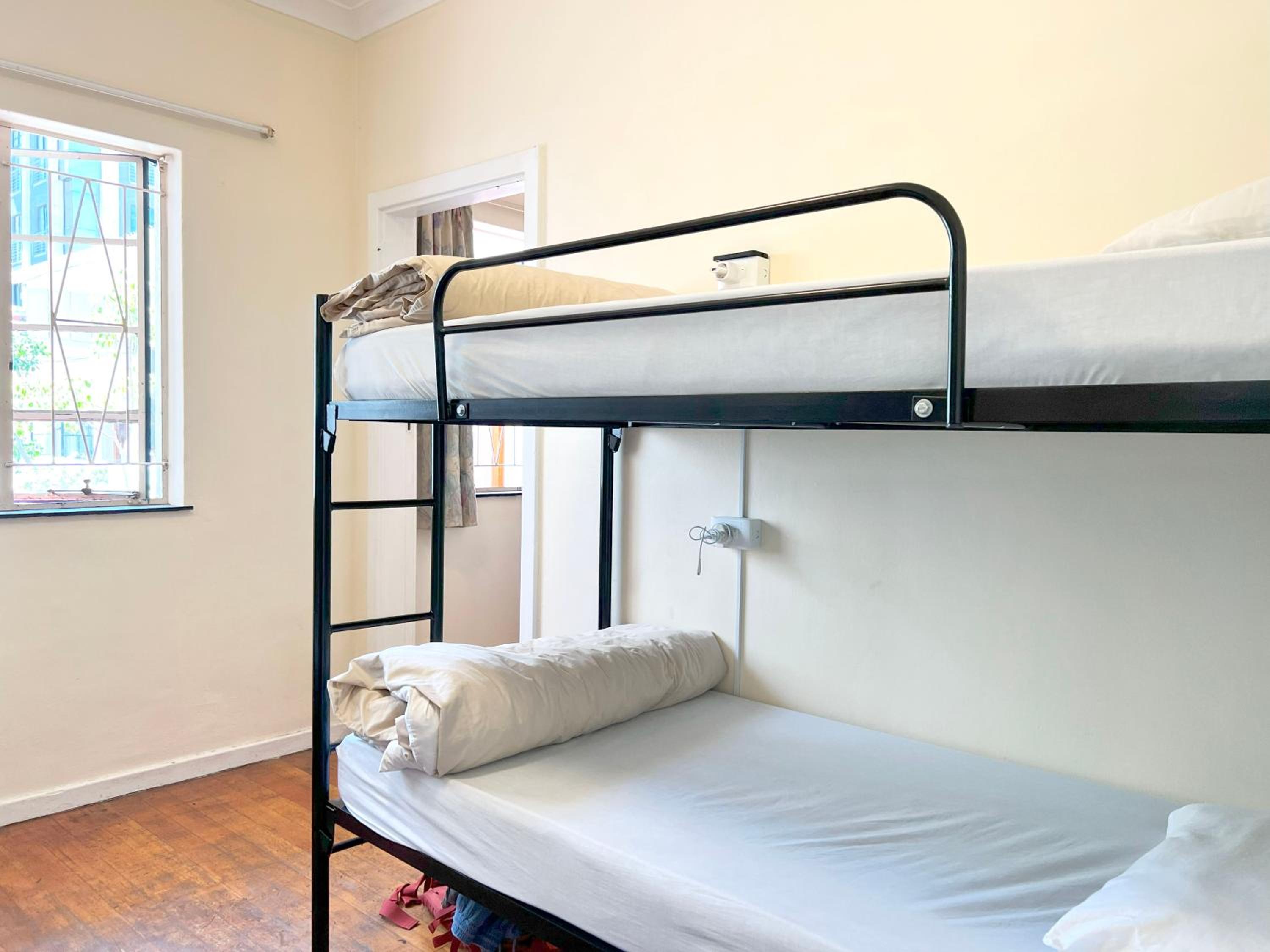 Long Street Backpackers