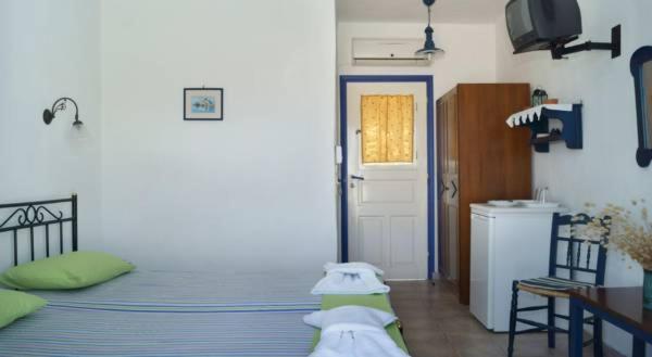 Theasis Sifnos Apartments