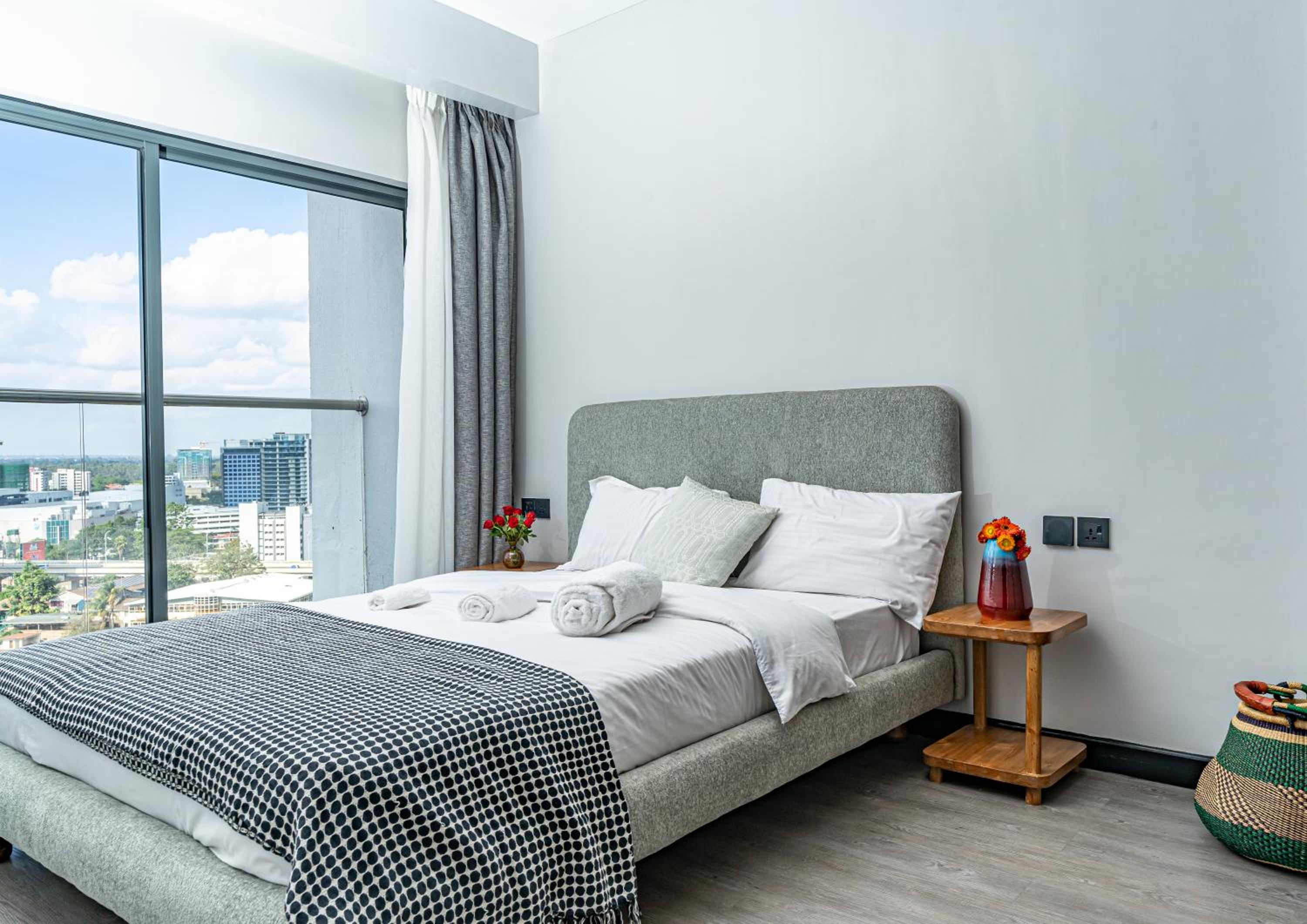 Escada Studio & 2-bedroom, Rooftop Lounge & Restaurant, Swimming Pool, Gym, Workspace, Wonderiss Properties Westlands Living view 5