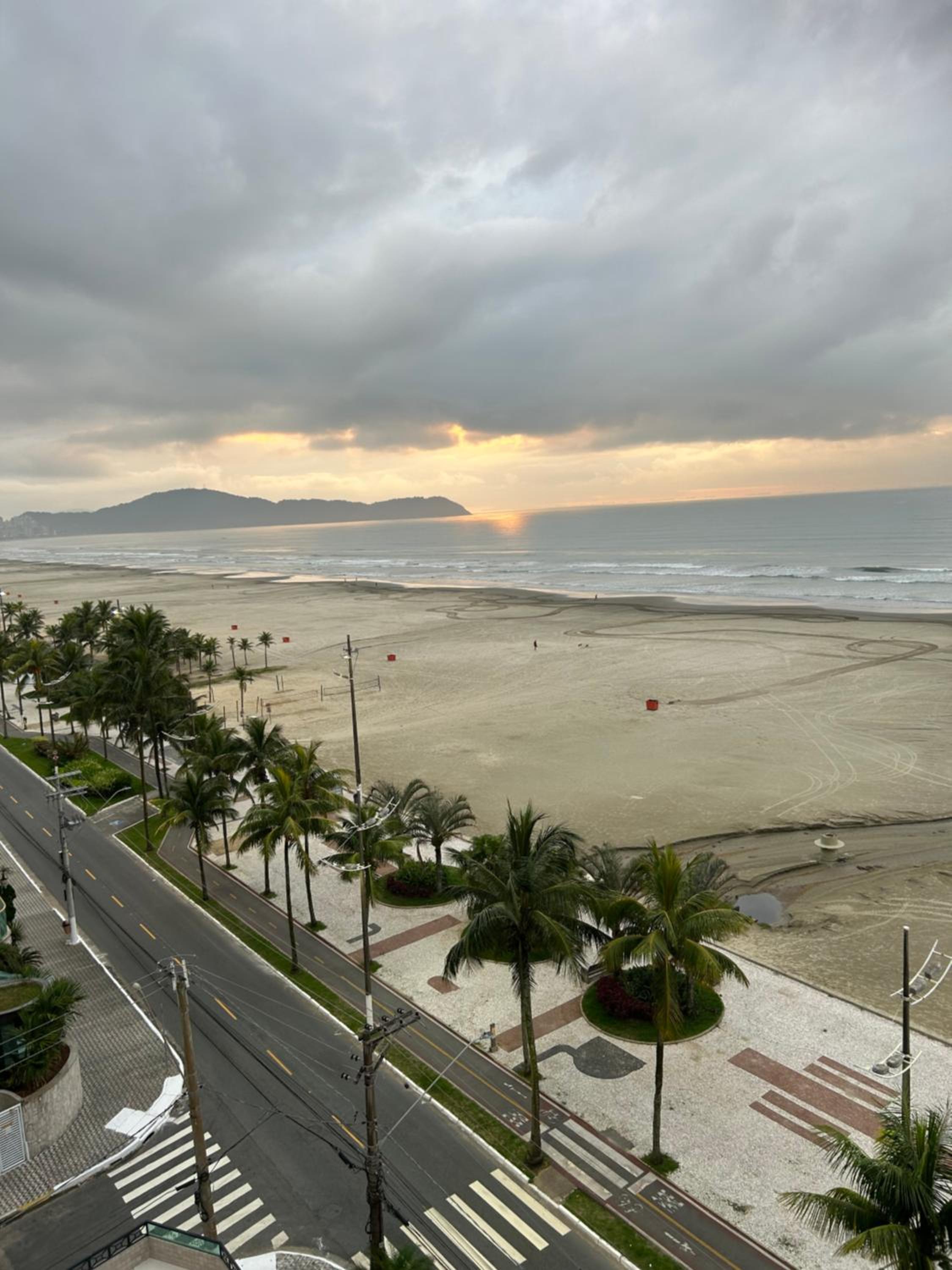 Apartamento de frente para praia- edifício HB