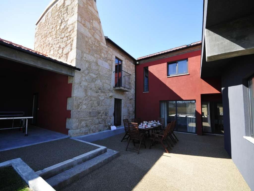 Lovely Esposende Villa 4 Bedrooms Villa Cocola Ping Pong Table view 5