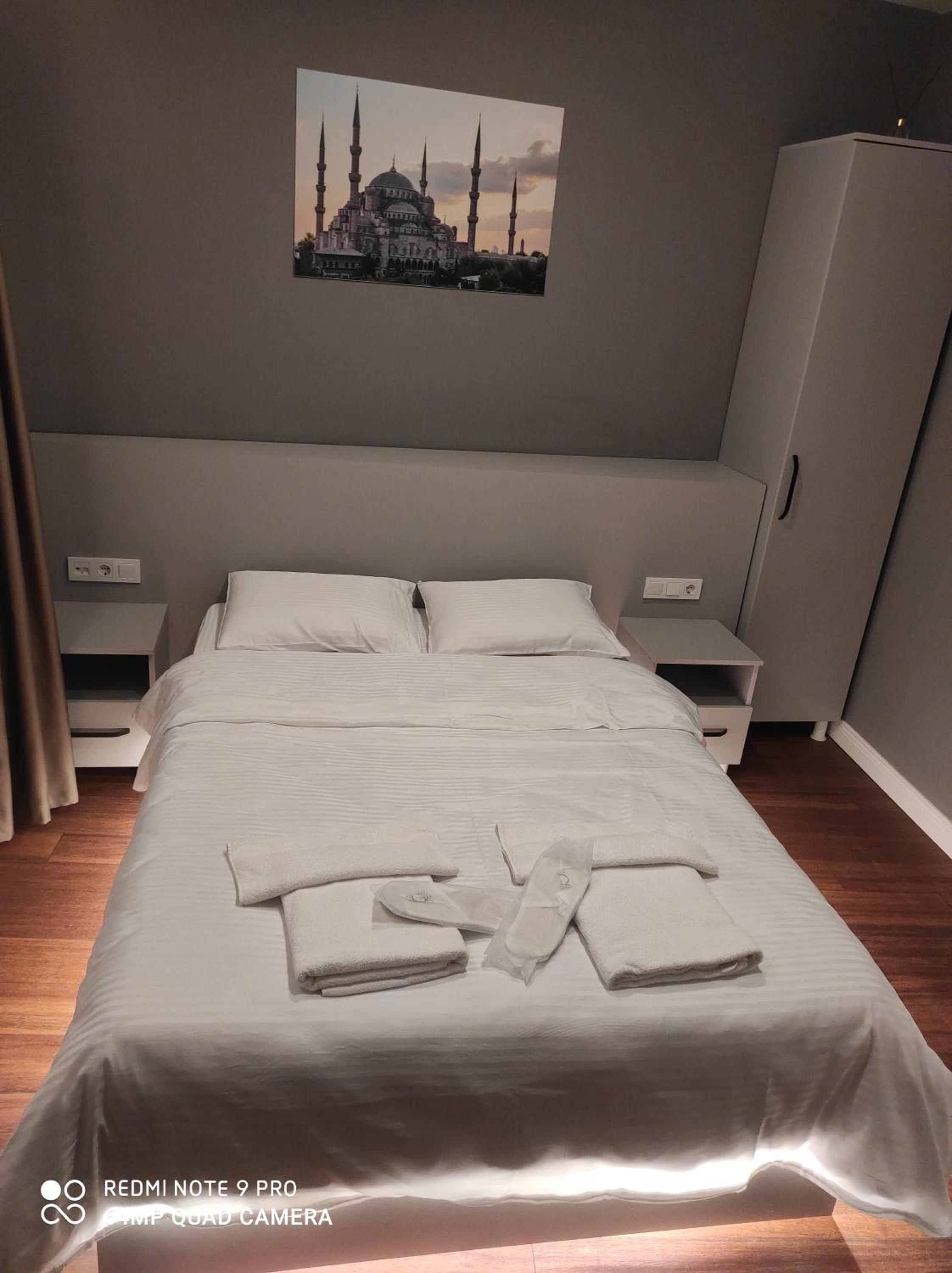 Gökotta Süit - Image 108