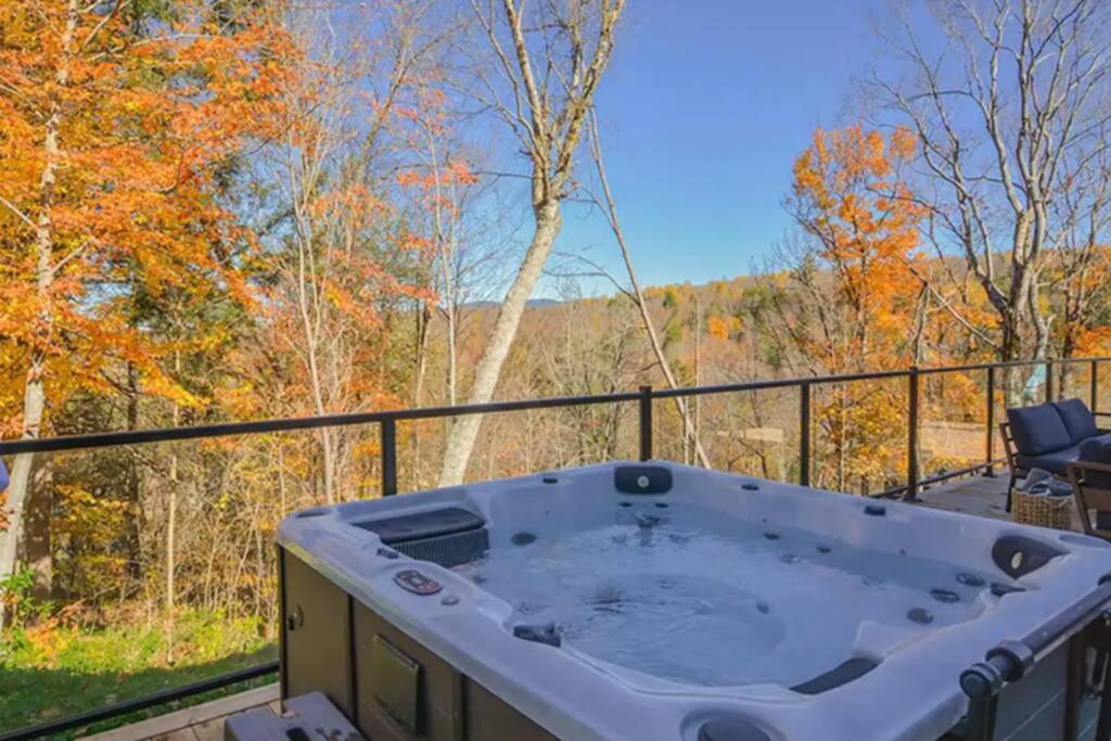 Luxury Home in a Resort- 12 min to Mont Tremblant