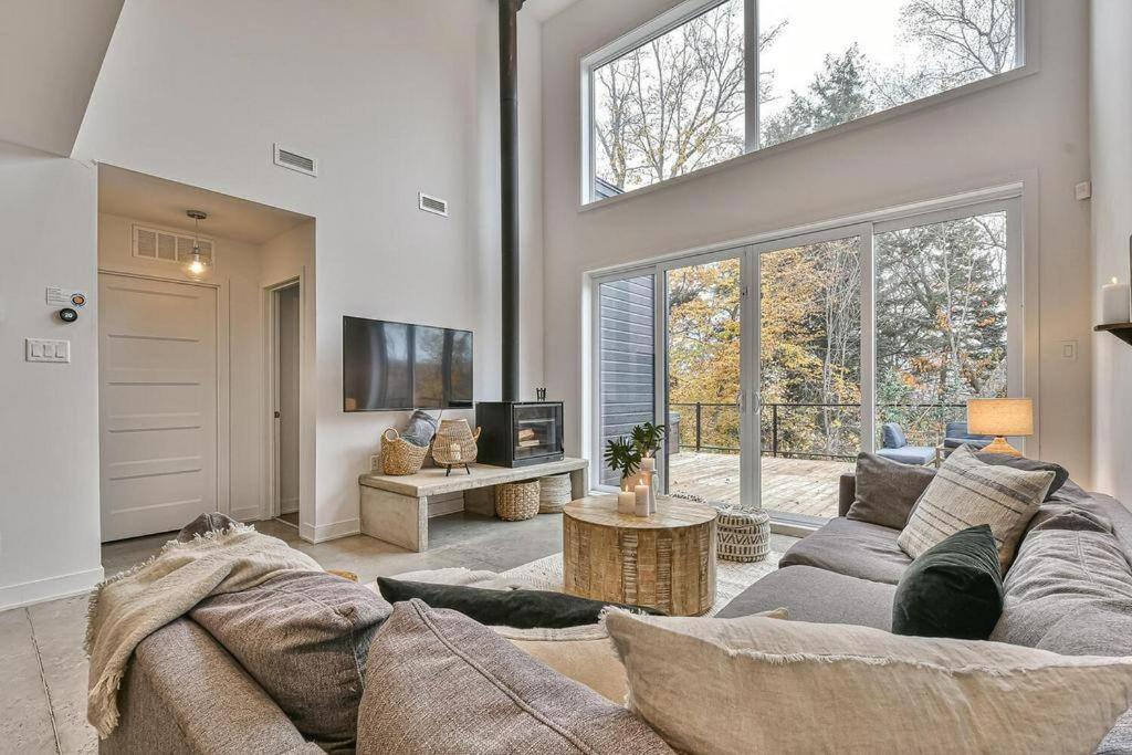 Luxury Home in a Resort- 12 min to Mont Tremblant