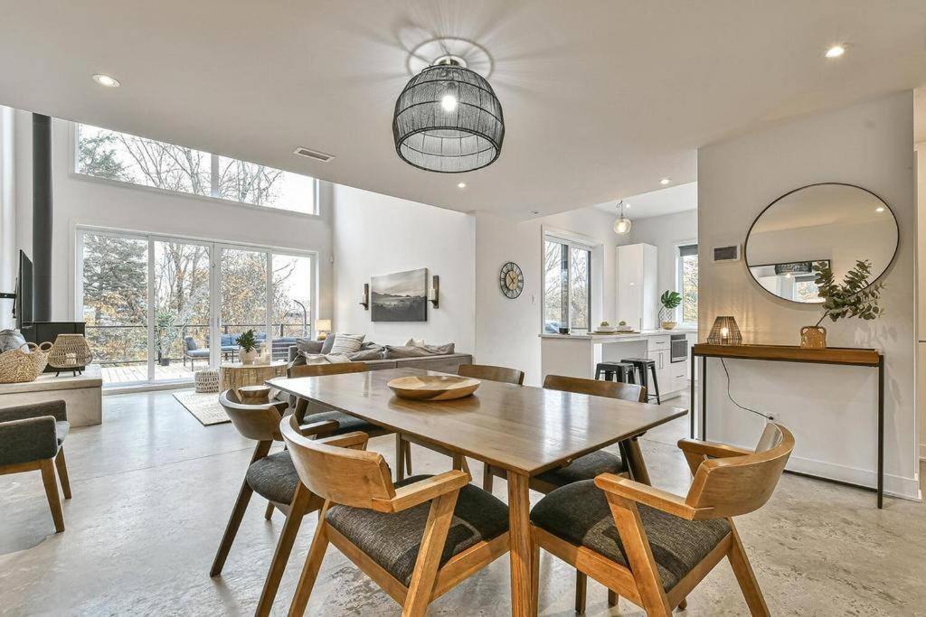 Luxury Home in a Resort- 12 min to Mont Tremblant