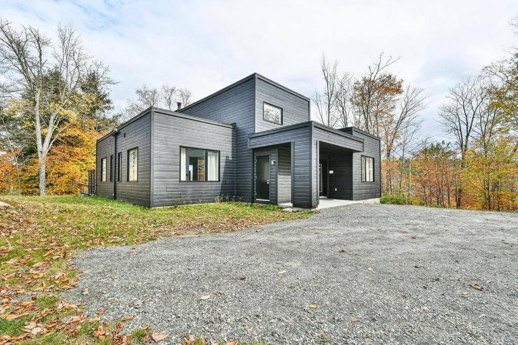 Luxury Home in a Resort- 12 min to Mont Tremblant
