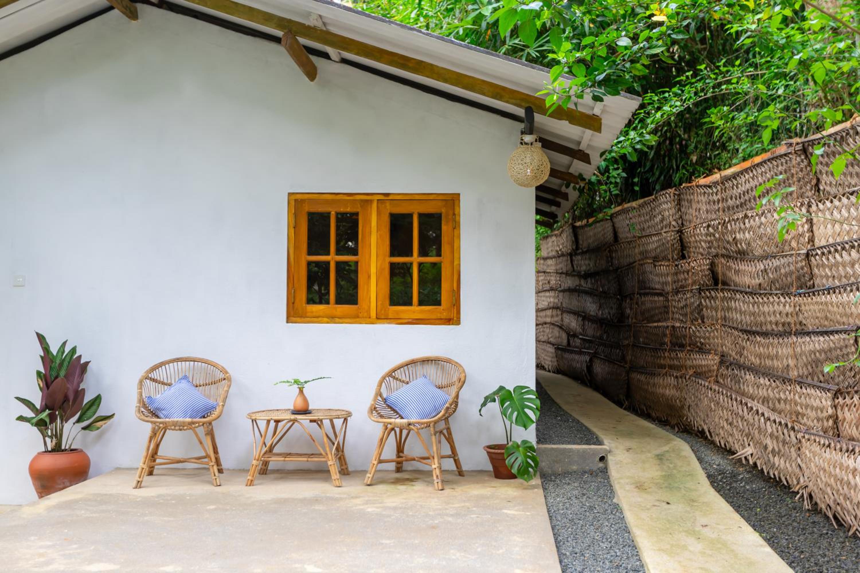 Coconut Cabin - Hiriketiya Beach