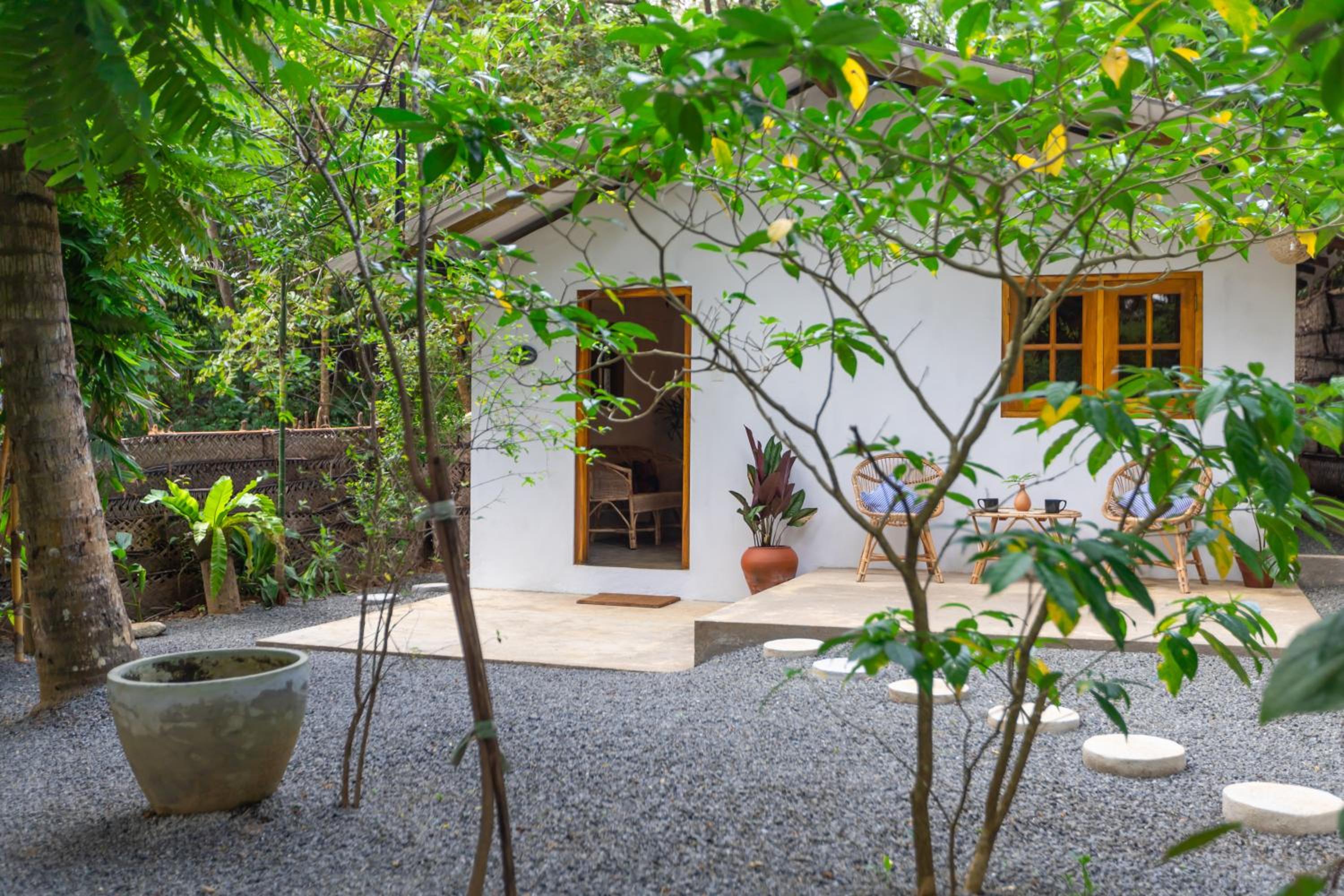 Coconut Cabin - Hiriketiya Beach