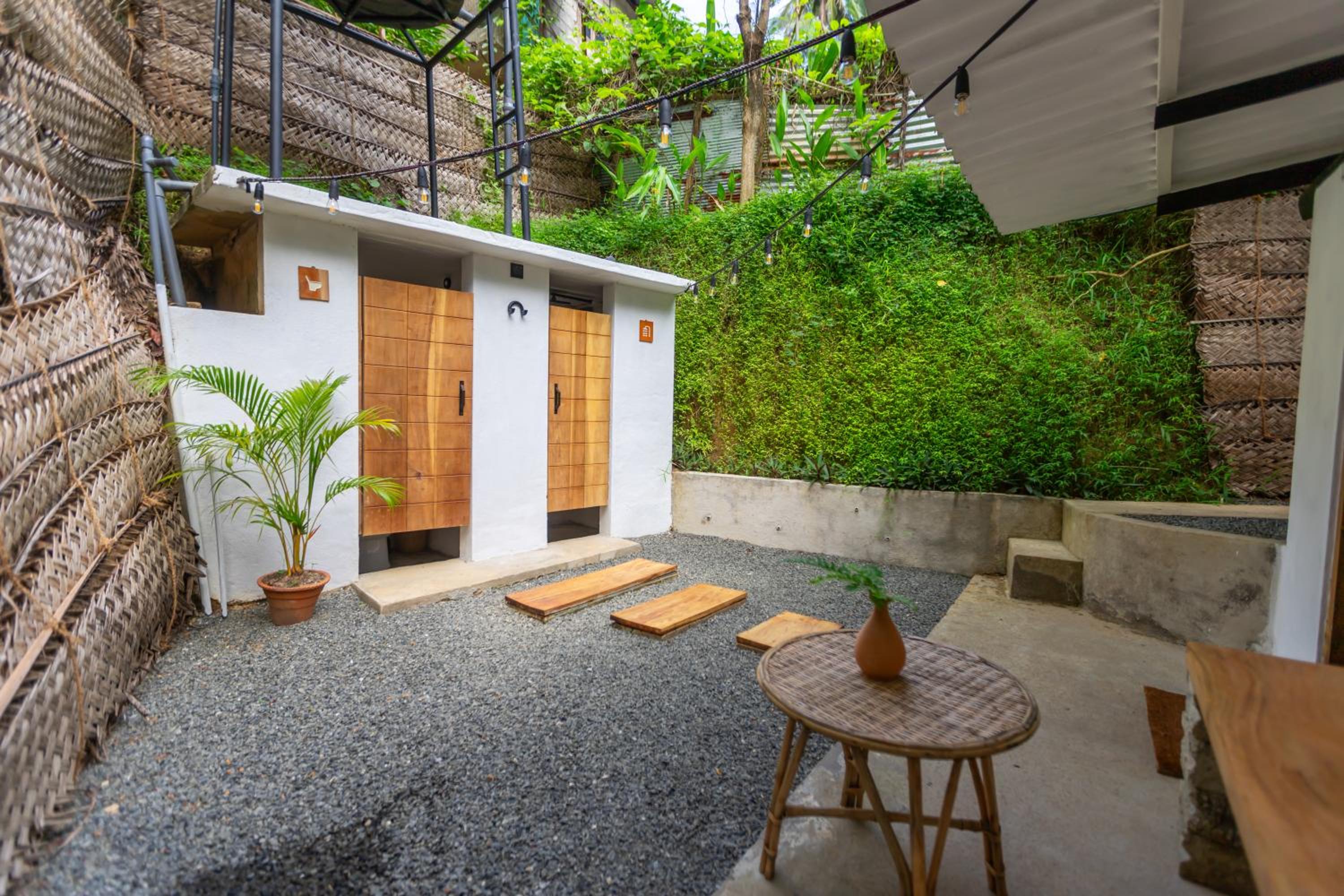 Coconut Cabin - Hiriketiya Beach