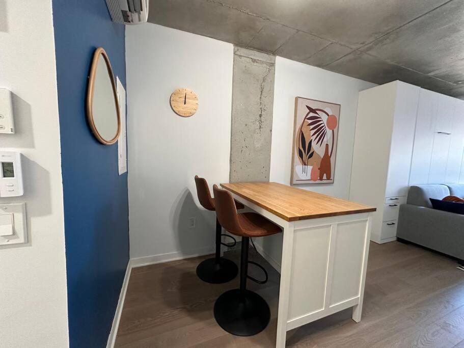 Downtown Montreal Premium Cozy Studio