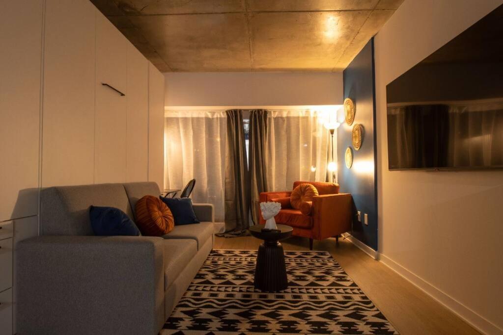 Downtown Montreal Premium Cozy Studio
