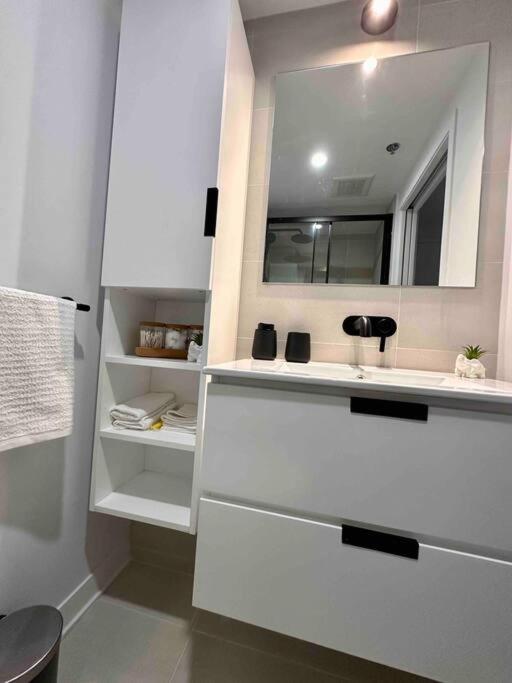 Downtown Montreal Premium Cozy Studio