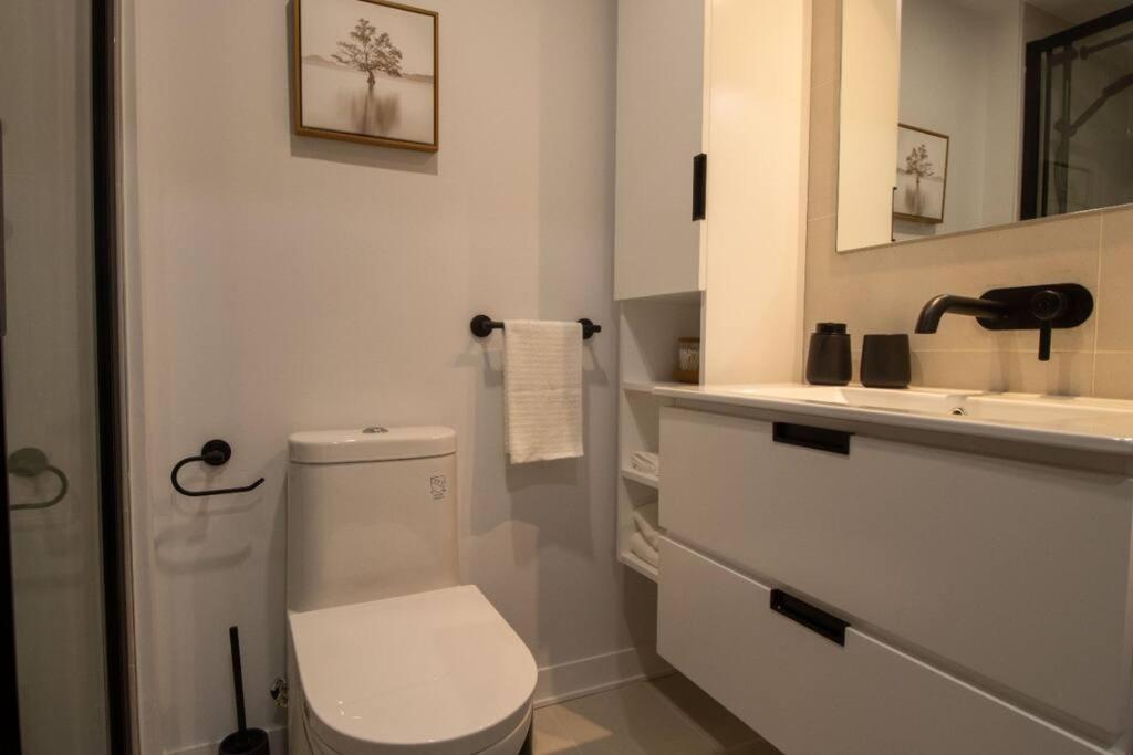 Downtown Montreal Premium Cozy Studio