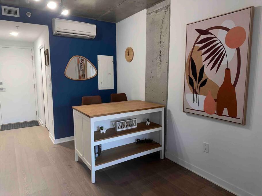 Downtown Montreal Premium Cozy Studio