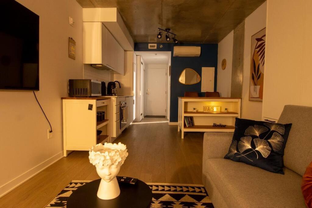Downtown Montreal Premium Cozy Studio