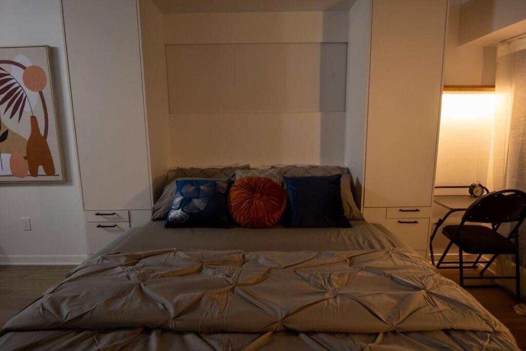 Downtown Montreal Premium Cozy Studio