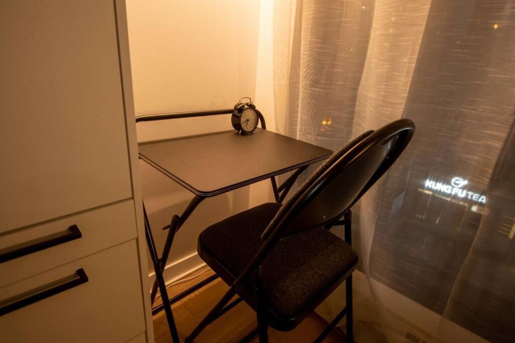 Downtown Montreal Premium Cozy Studio